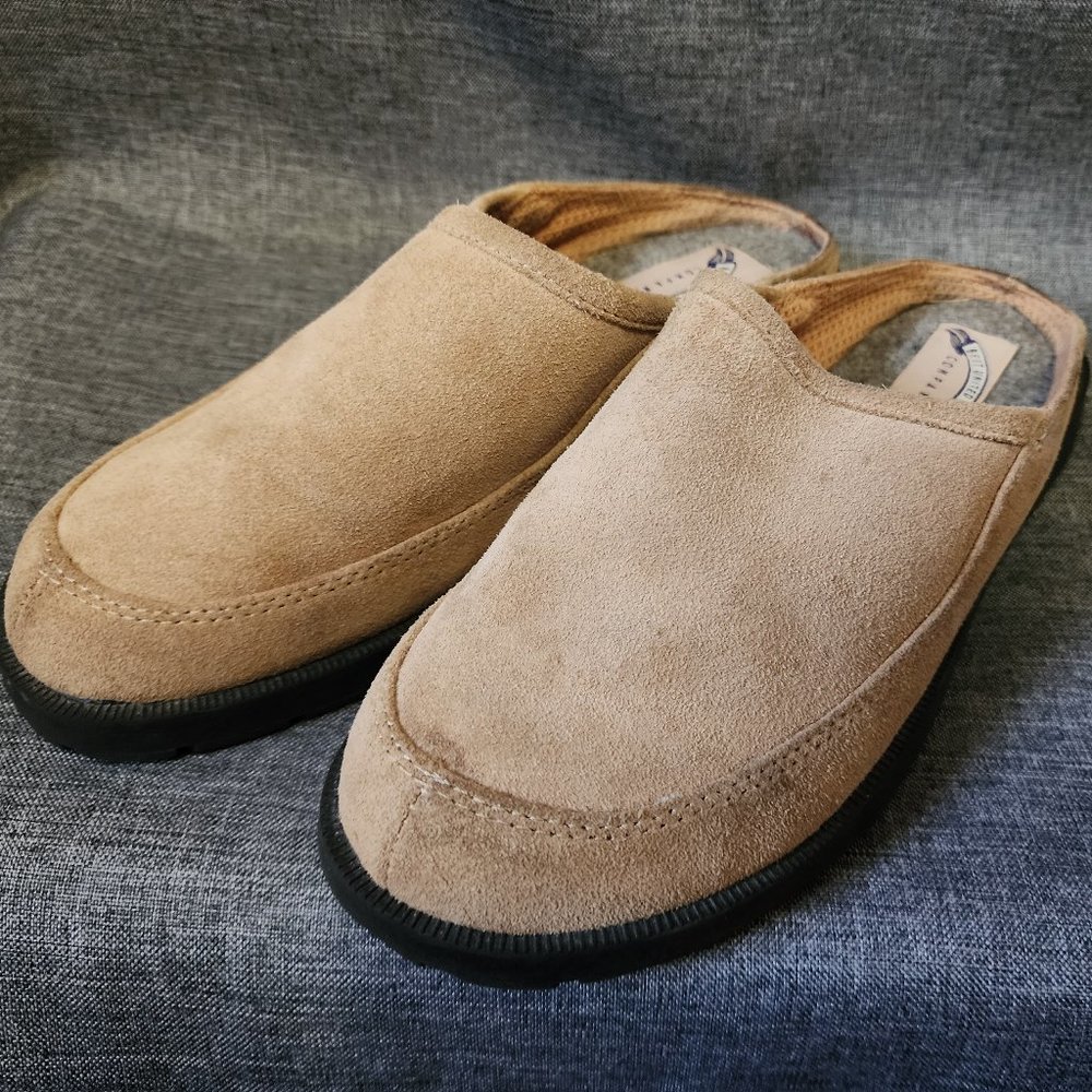 Women's Size 10 Best United Garment Company Tan Leather Slip On Flat Shoes